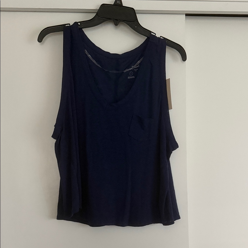Universal Thread Navy V-Neck Pocket Tank